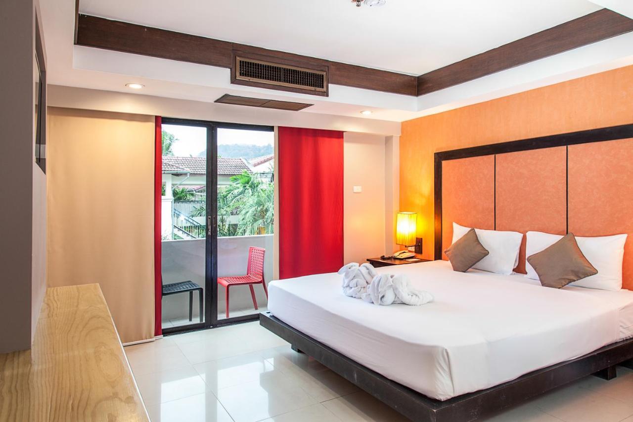 The Royal Palm Beach Front Patong Eksteriør billede